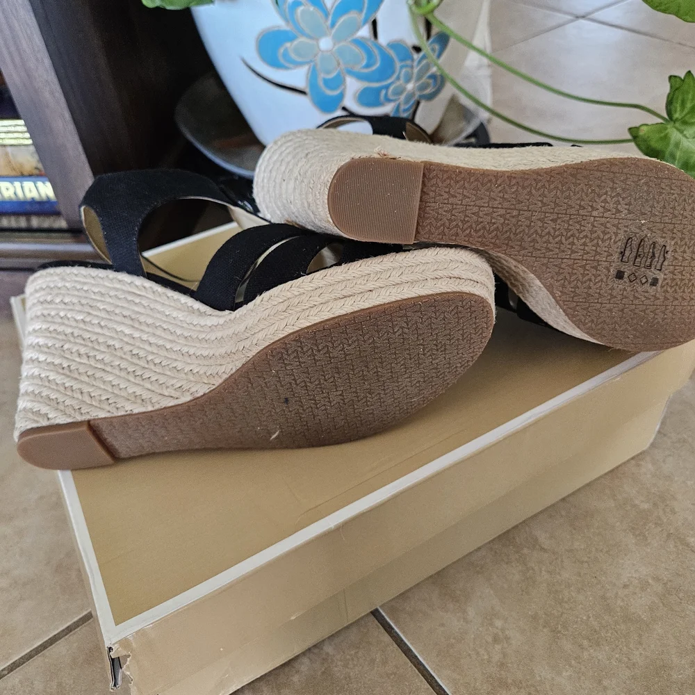 Michael Kors Black Wedge Sandals - Picture 4 of 7